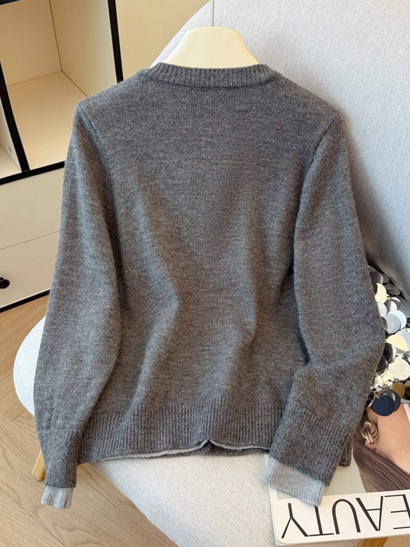 Payız və qış üçün geniş və rahat toxunma üslubda, qalstuklu, Koreya üslubunda iki hissəli sviter kardiqan.