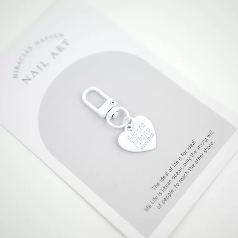 Ürək formalı kulon, konfet rəngli şarf, AirPods metal açar zənciri, Koreya hərfli qulaqcıqlar, çantalar üçün ürək formalı aksessuarlar.