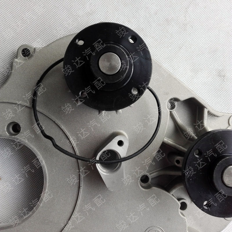 Junda Auto Parts xarici örtüklü Jiangling Motors, Ford Transit, Euro III və National IV su nasosları üçün uyğundur və orijinal zavod istehsalıdır.